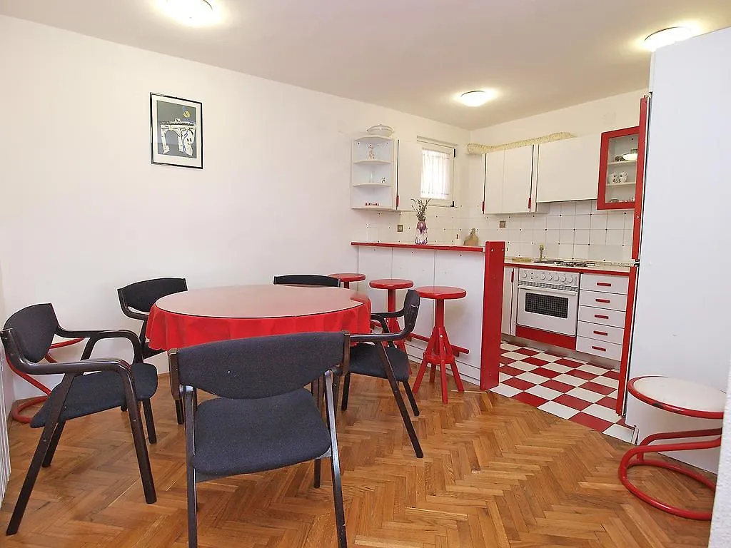 Apartment Damir 864 Pula