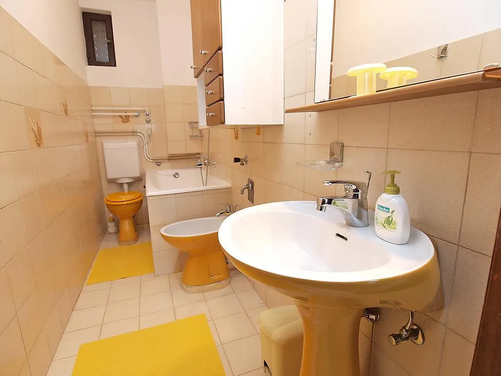Apartment Damir 864 Pula