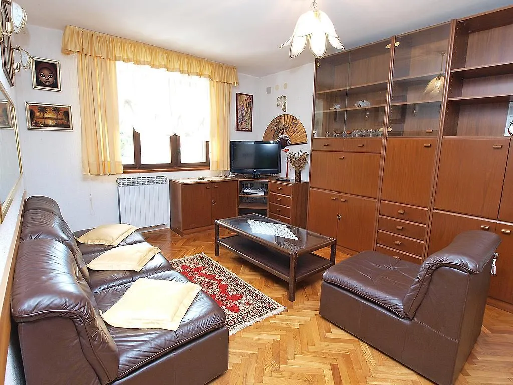Apartment Damir 864 Pula