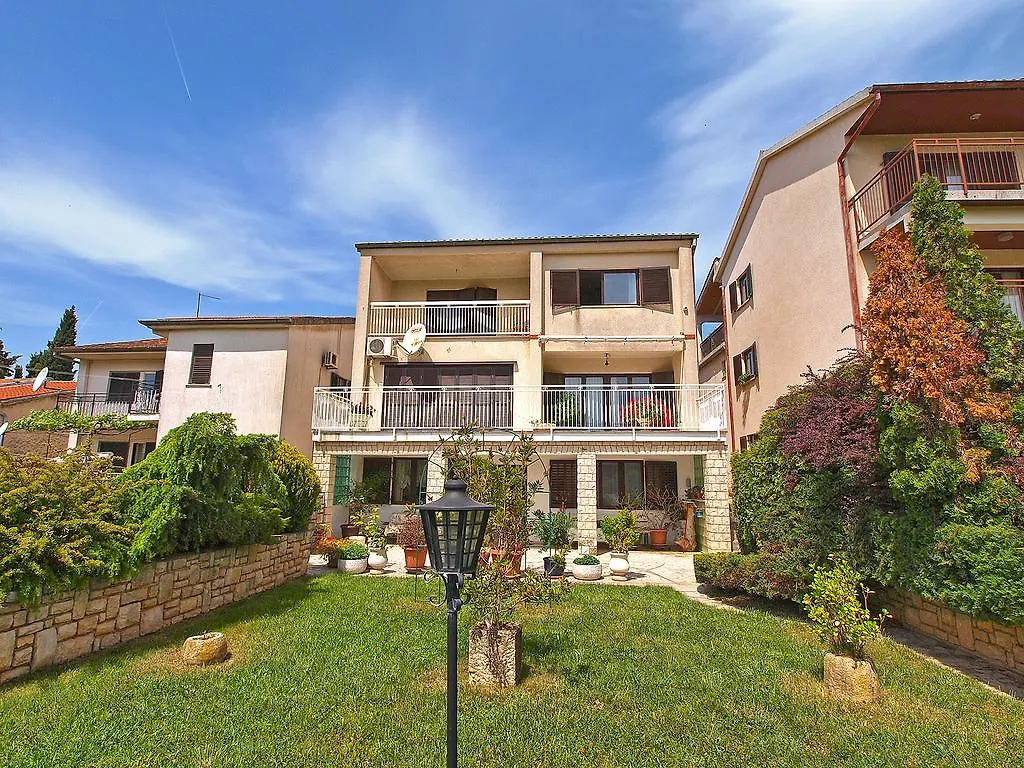 Apartment Damir 864 0*, Pula Croatia